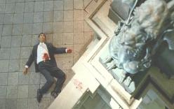 東京・日本橋の麒麟像の下で死んだ青柳武明
