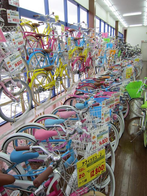 子供自転車を求めてアサヒ・サイクルベースへ！ in 九州福岡早良区1