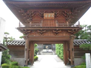 大楽寺の楼門