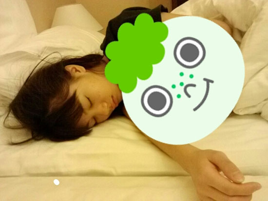 はるなん飯窪さんが寝ているだーいし石田の盗撮画をブログにうｐ（本人の希望により最も可愛い部分を隠した状態で）