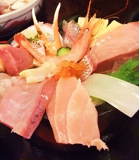 金沢おいしいもの旅　「井の弥」の特製海鮮丼