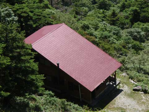 お亀岩避難小屋