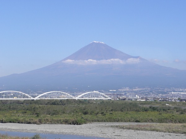 富士川鉄橋からの富士山
